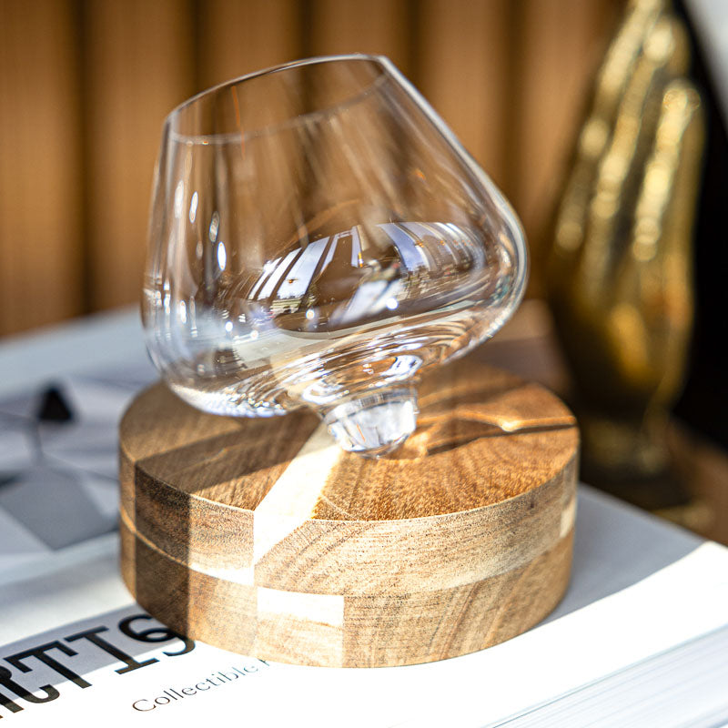 Equilibrium Spirit Glass – Elegant Crystal Design for a Unique Drinking Experience
