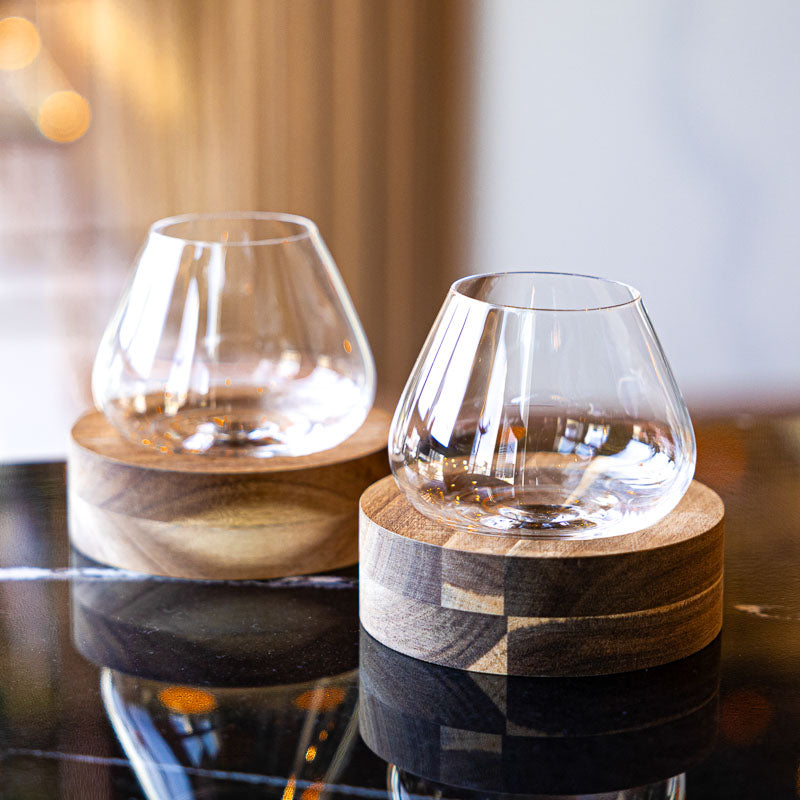 Equilibrium Spirit Glass – Elegant Crystal Design for a Unique Drinking Experience